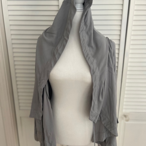Very Unique Grey casual jacket - Picture 9 of 10